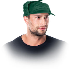 INSULATED WINTER EAR-FLAP CAP WITH HARDENED PEAK