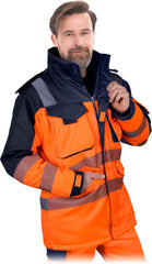 REFLEKTIERENDE WINTERARBEITSJACKE MIT ISOLIERUNG UND SCHUTZFUNKTION
