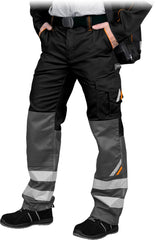 HIGH-VISIBILITY WORK PANTS WITH KNEE PAD POCKETS AND REFLECTIVE STRIPS