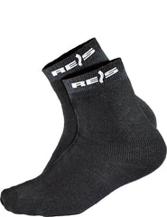 CZARNE SKARPETY REIS DLA MĘŻCZYZN - IDEALNE DO PRACY I CODZIENNEGO UŻYTKU